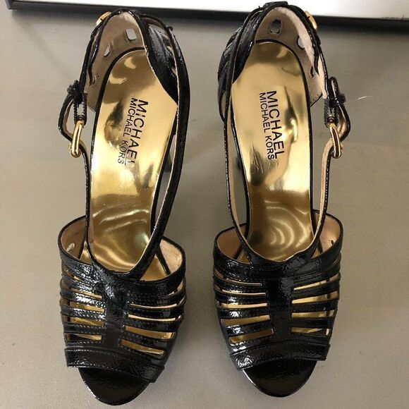 ‎Michael Kors Black Patent Leather Platform Sandals - Picture 2 of 16